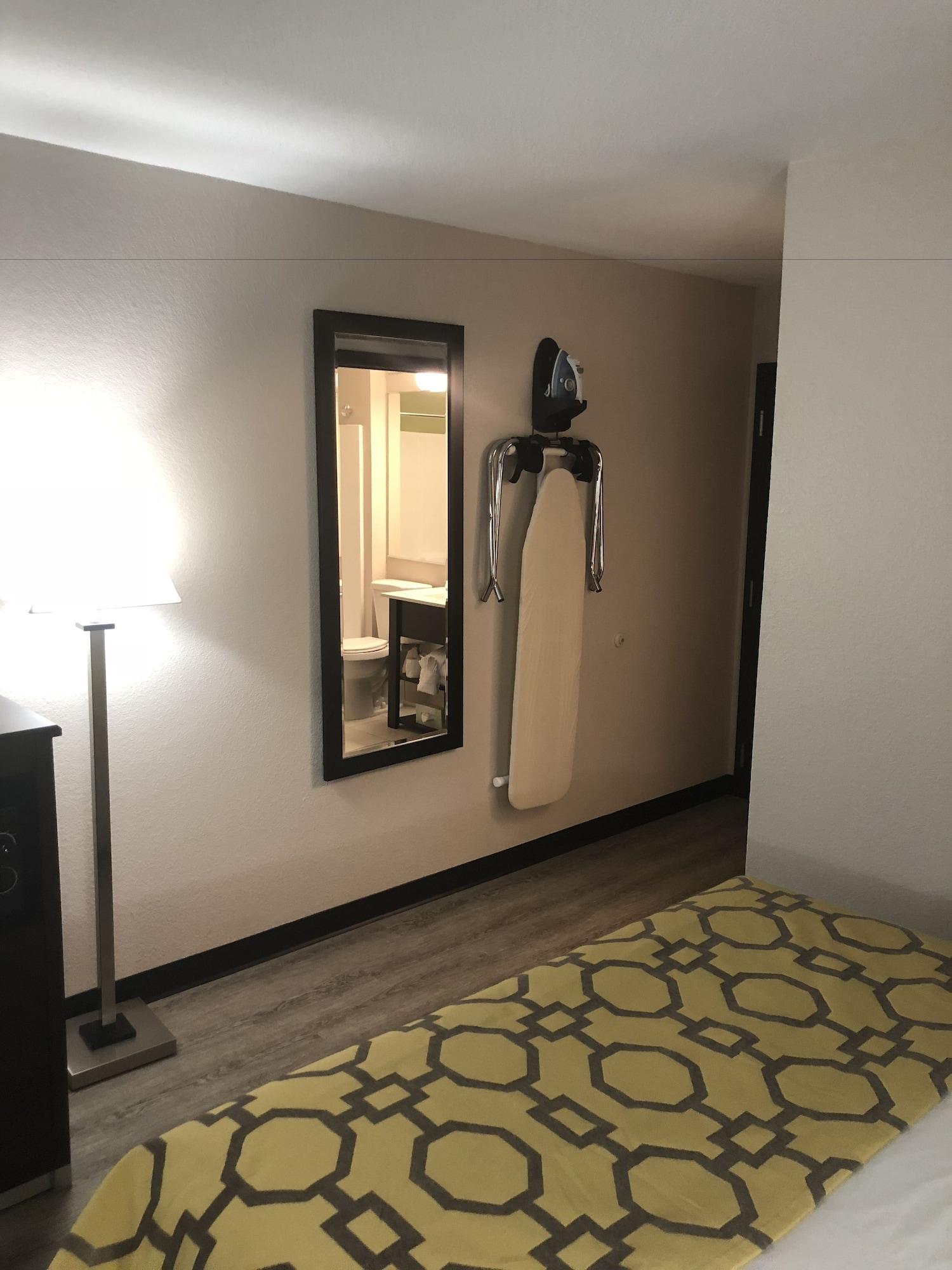 Baymont By Wyndham Phoenix I-10 Near 51St Ave Exteriör bild