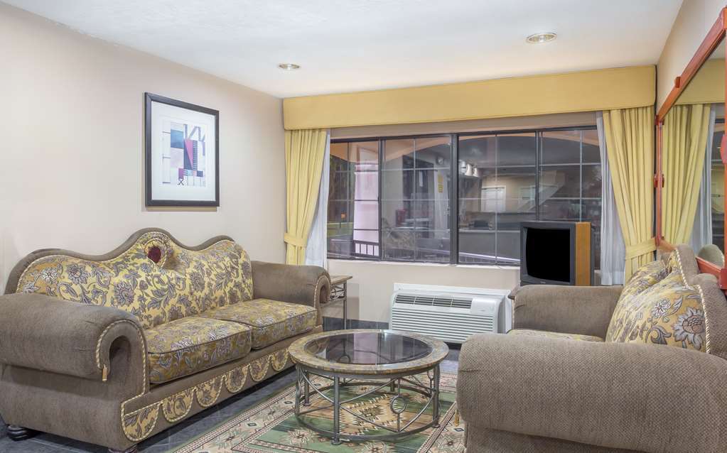 Baymont By Wyndham Phoenix I-10 Near 51St Ave Inreriör bild